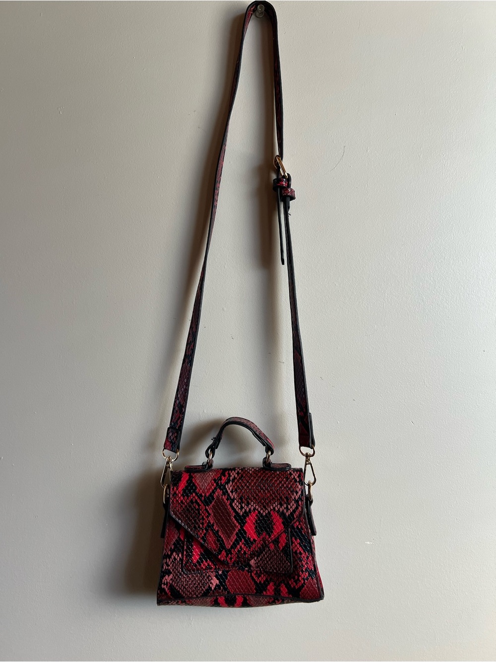 Red Black Snake Print Top Handle Mini Crossbody Satchel Purse Faux Leather Y2K - Picture 2 of 10